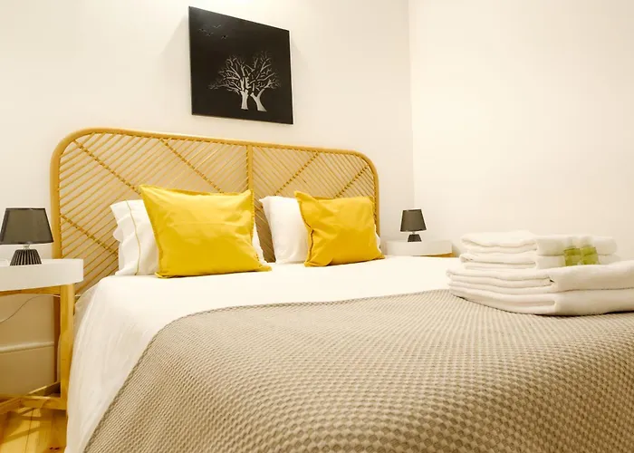 1-bedroom With Terrace Next To Bonfim Metro Station Oporto