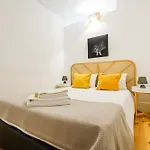1-bedroom With Terrace Next To Bonfim Metro Station Διαμέρισμα *