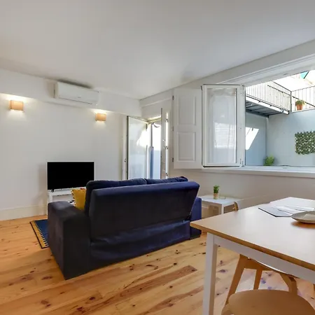 شقة 1-bedroom With Terrace Next To Bonfim Metro Station بورتو