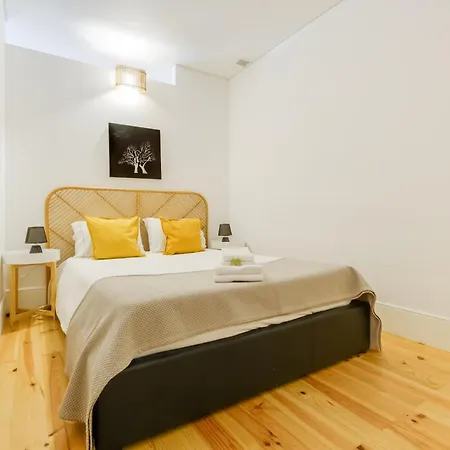 Apartment 1-bedroom With Terrace Next To Bonfim Metro Station *