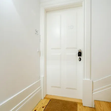 1-bedroom With Terrace Next To Bonfim Metro Station Порту