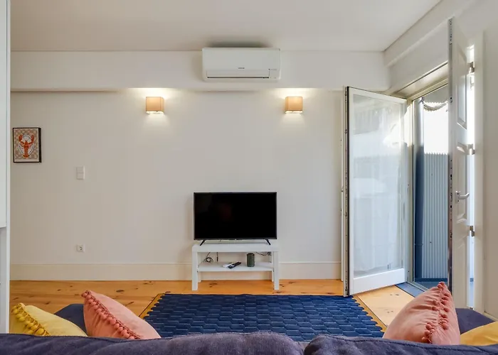 1-bedroom With Terrace Next To Bonfim Metro Station Oporto