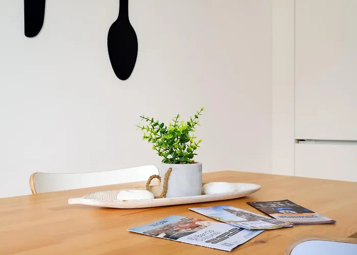 1-bedroom With Terrace Next To Bonfim Metro Station דירה *