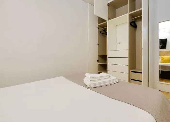 1-bedroom With Terrace Next To Bonfim Metro Station 아파트